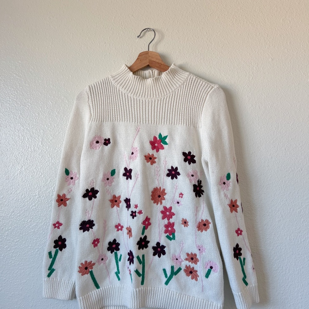 Talbots Cream Crewneck Sweater with Multicolor Floral Embroidery